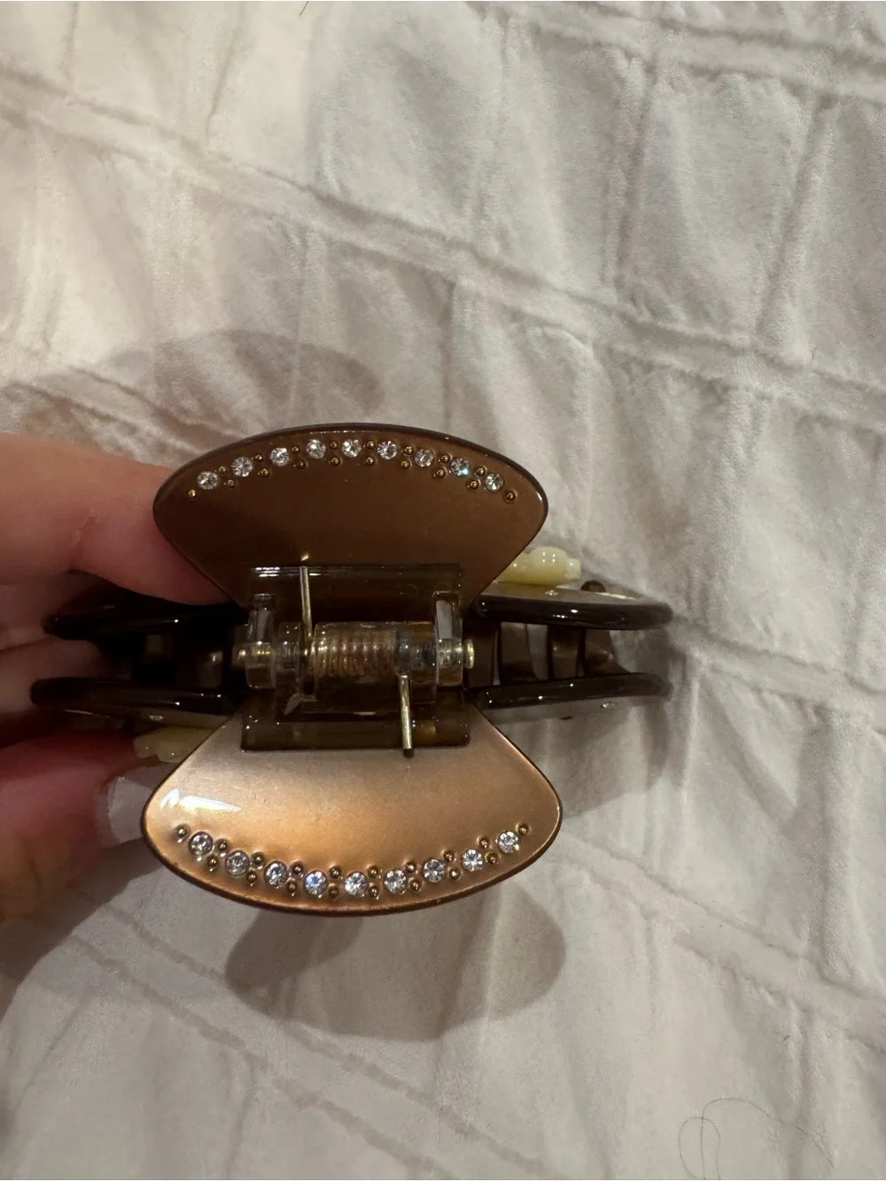 Emi Jay Brown Floral Rhinestone Hair Claw. Never worn before!